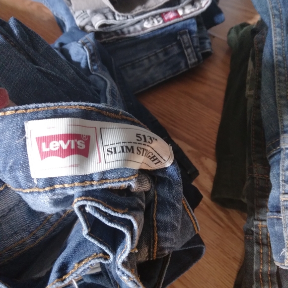 Clothing - Picture 4 of 16